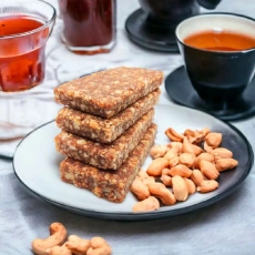Батончик финиковый Кешью-Арахис
