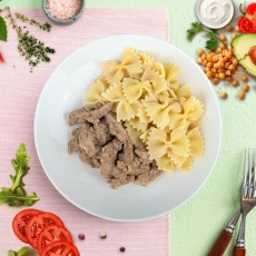Сациви из индейки с ореховом соусе и фарфалле