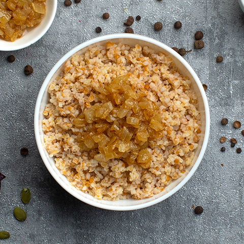 spelt-porridge-golden-onions