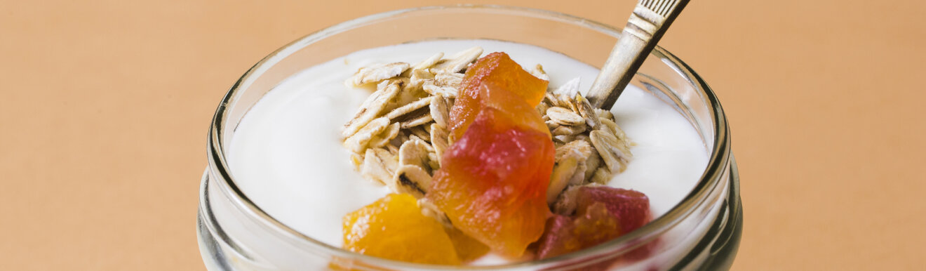Рецепт на второй завтрак Йогурт с морковью и яблоком